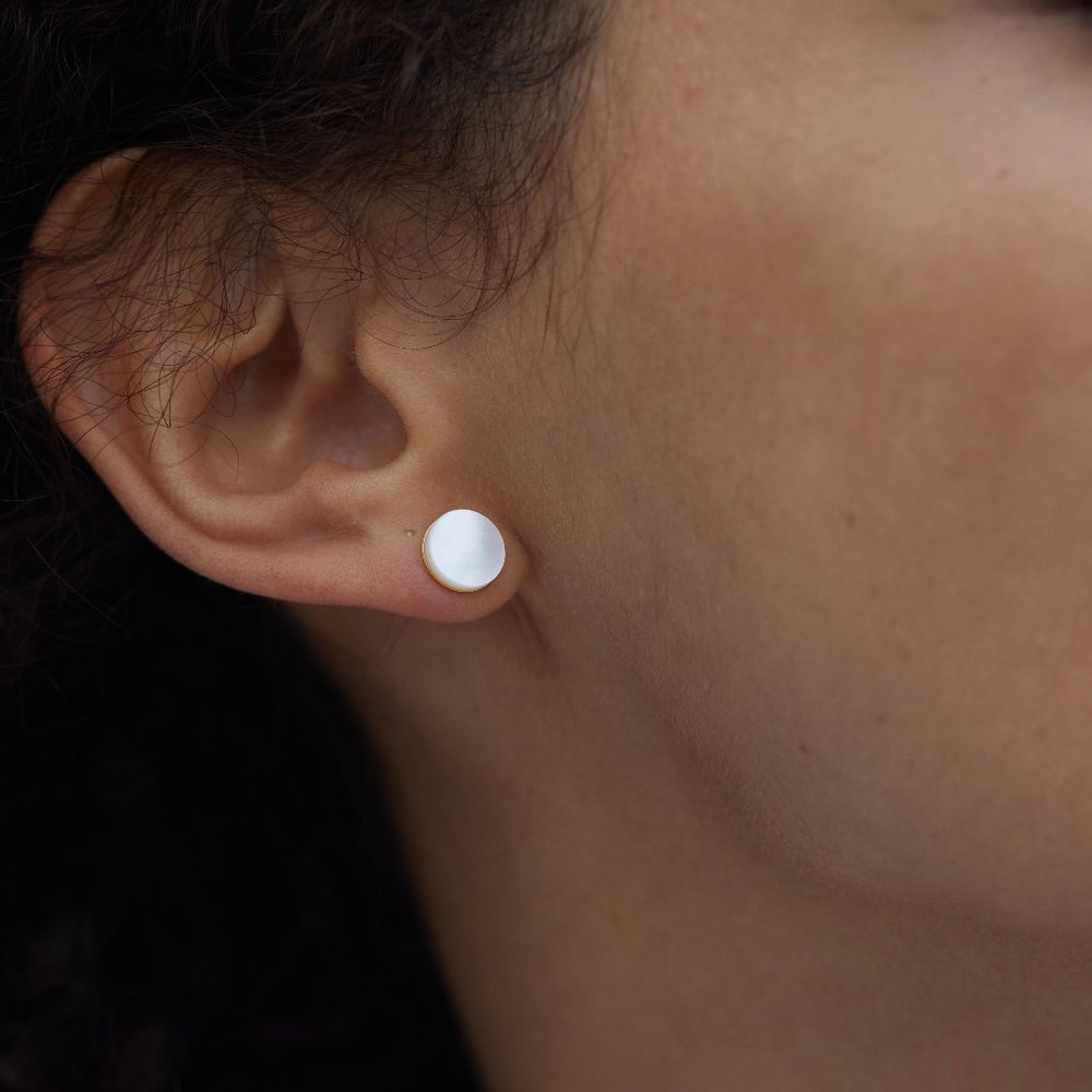 NEW 18K gold plated sterling silver mother of pearl earrings,fashionable,elegant